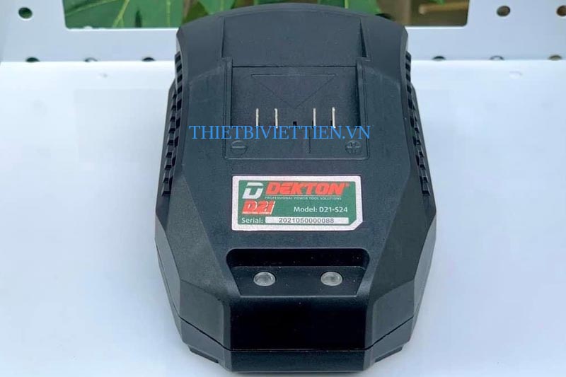 Đế sạc Dekton 21V D21-S24 