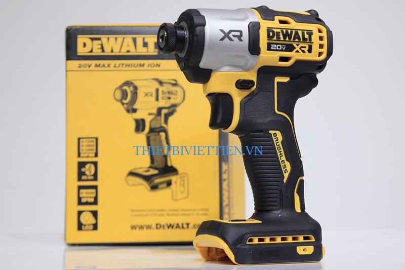 Thương hiệuDeWalt Xuất xứ Mexico Model DCF845N-B1 Điện áp: 18V/20V Max Đầu lắp mũi vít: 1/4'' (6.25mm) Lực siết: 206Nm Chiều dài: 130mm Tốc độ không tải: 3400 vòng/phút Tốc độ đập: 0-4200 l/p