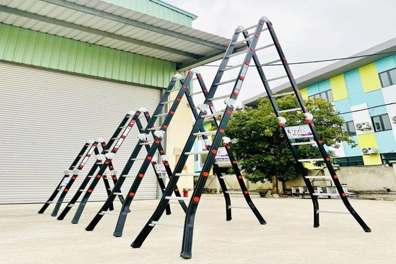 Thang nhôm gấp 4 khúc Nikawa NKG-46C