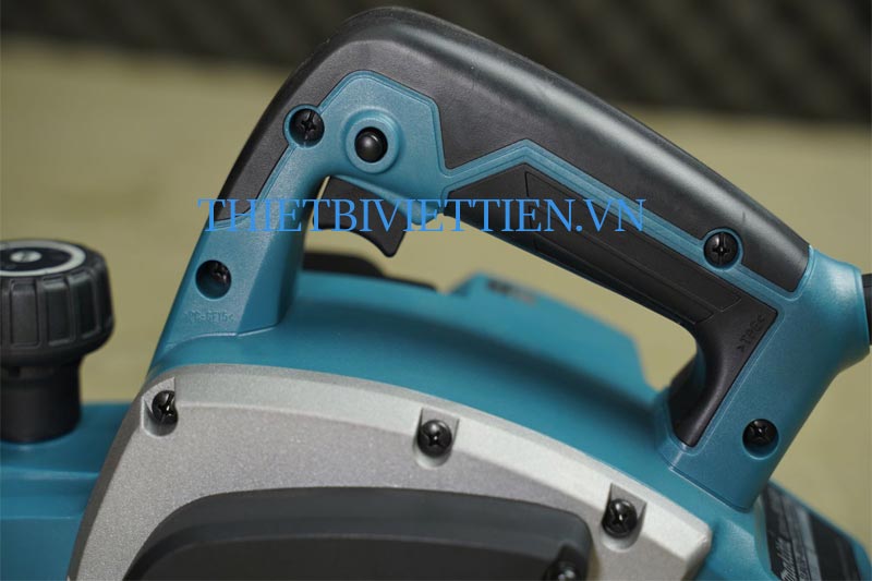 Máy bào gỗ Makita M1901B