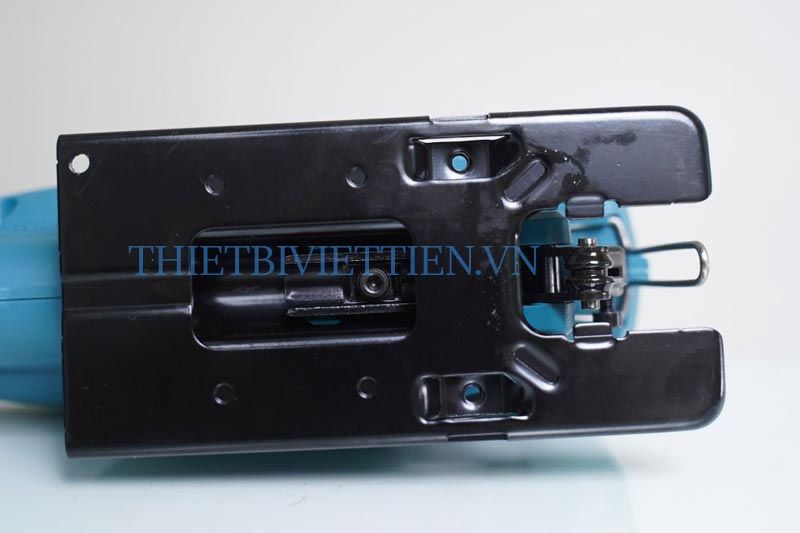 Máy cưa lọng Makita M4301B